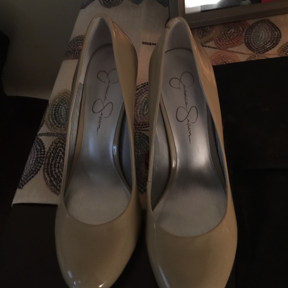 Like New Jessica Simpson Heels - Picture 1 of 2