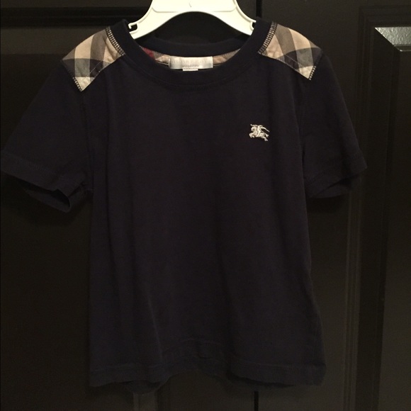 Burberry boys short 100% authentic