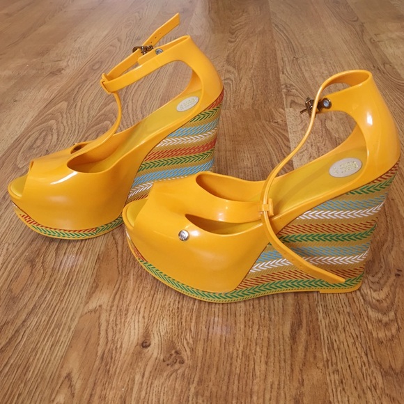 Melissa Yellow Aztec Wedges