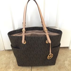 Michael Michael Kors Jet Set Logo Tote