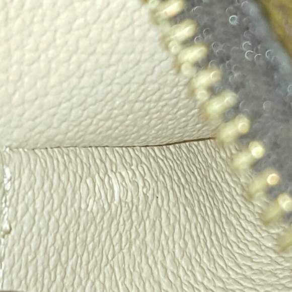 🚫SOLD Authentic Louis Vuitton Cosmetic pouch - Picture 4 of 4