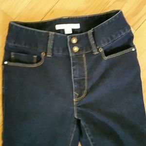 BOSTON PROPER All The Right Curves Jeans like new!