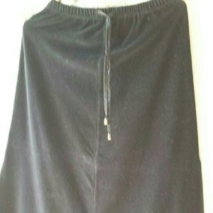 Velvet skirt