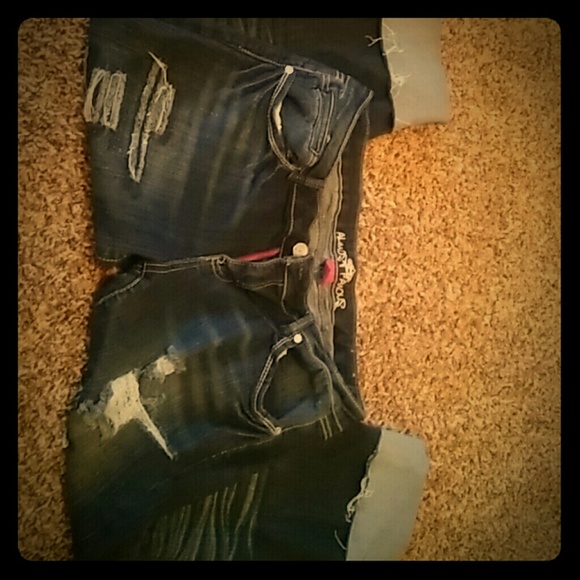 Distressed Jean capris ***SOLD***