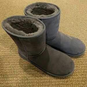 Gray Uggs AUTHENTIC