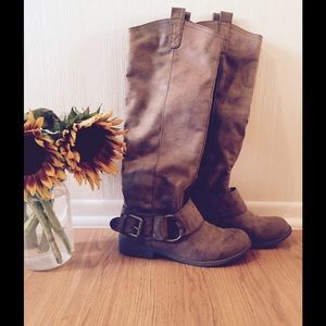 ❤️Knee High Tan Riding Boots❤️