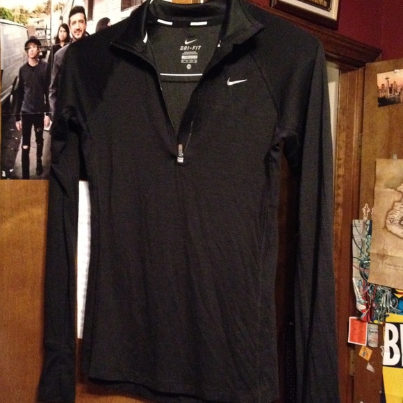 Nike DRI-FIT Quarter Zip Pullover
