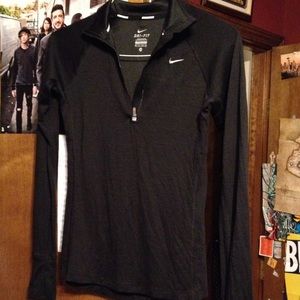 Nike DRI-FIT Quarter Zip Pullover