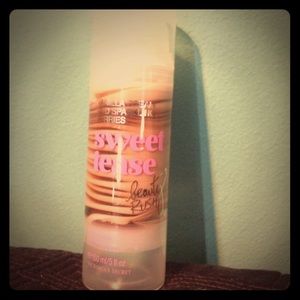 DISCONTINUED Victoria's Secret beauty rush