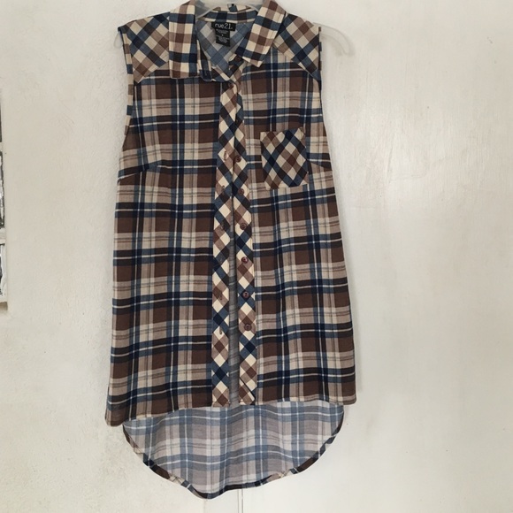 Button down sleeveless flannel