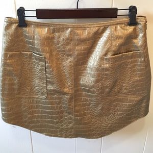 RACHEL ROY Gold Faux Leather Mini Skirt