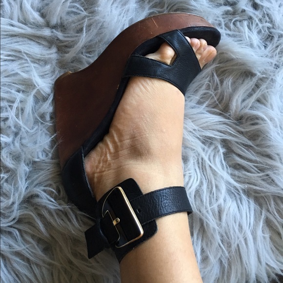 Nine West black wedges