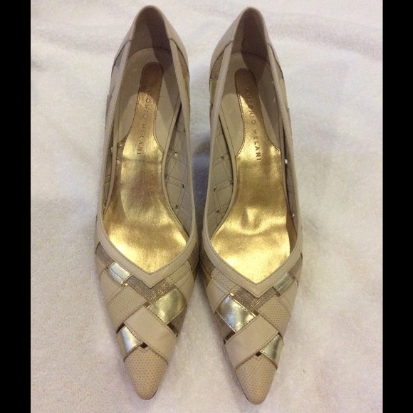 Antonio Melani Beige/gold leather pump