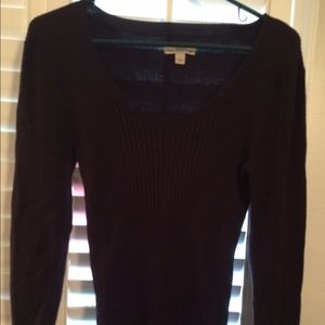 Fitted black sweater