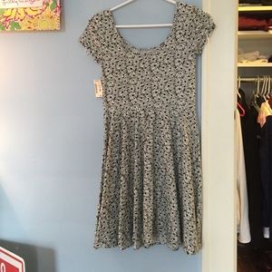 Flower print Aeropostale dress:)