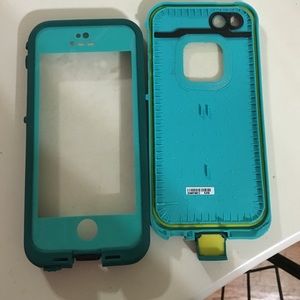 Blue life proof case for 5/5s
