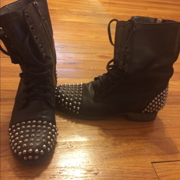 Steve Madden combat boots