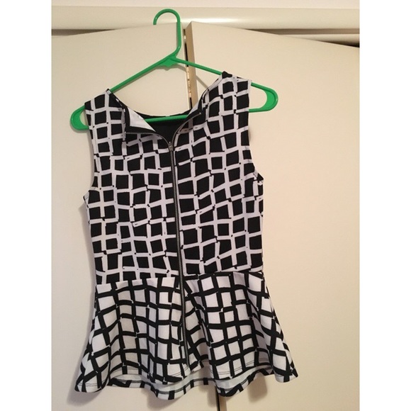 Patterned blouse - Picture 2 of 3