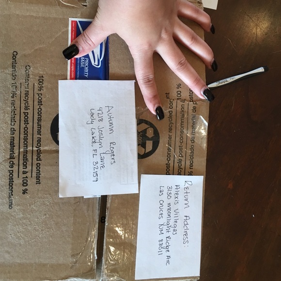 Shipping - Picture 1 of 2