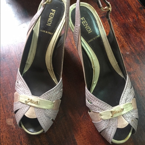 New- Fendi metallic lamb skin peep toe wedge - Picture 2 of 4