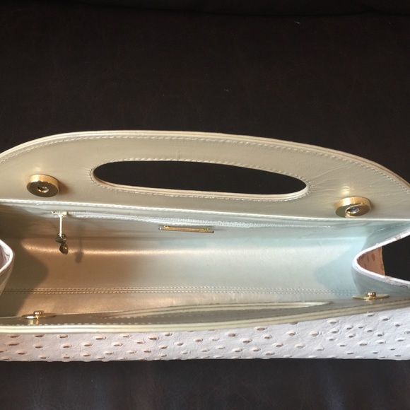 J. Renee' tan and cream ostrich print purse/clutch - Picture 2 of 3