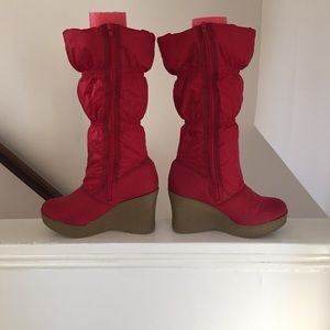 Red  BAMBOO puffy boots