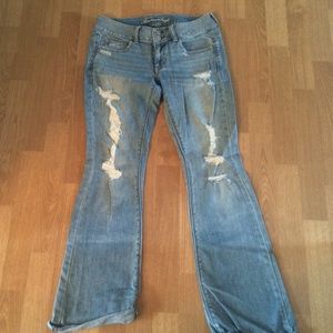 American Eagle ripped jeans