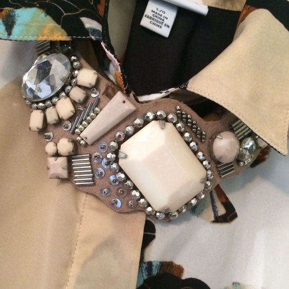 Statement necklace