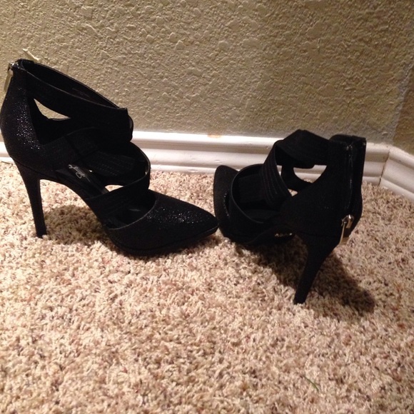 ABS HEELS - new! - Picture 2 of 2