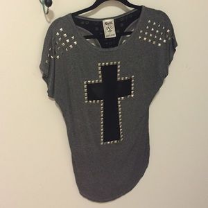 vocal boutique short sleeve top w/ sheer cross