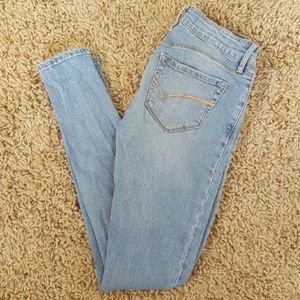 Bullhead 'Skinniest' Jeans