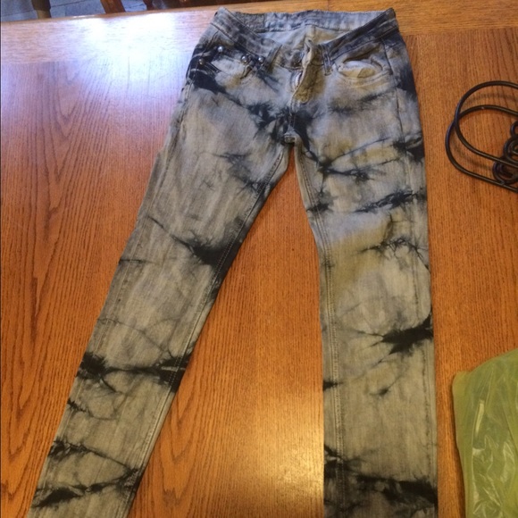 Skinny jeans