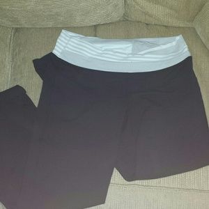 Never worn bought from poshmark.