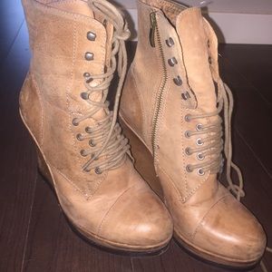 Vincent Camunto wedge booties