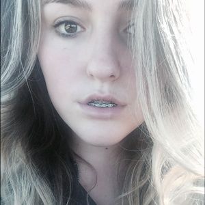 Meet your Posher, Alli