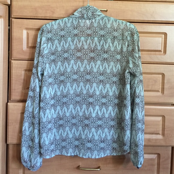 Sheer blouse - Picture 2 of 2