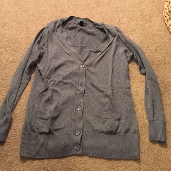 Grey cardigan