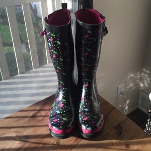 Rain boots