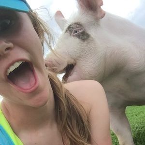 Meet your Posher, Kelly