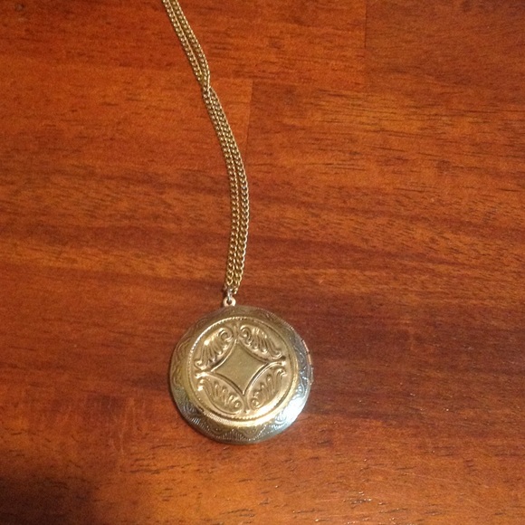 Locket necklace