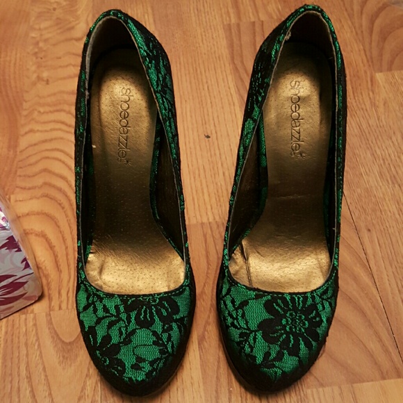 NWT Lena Emerald Lace Green size 6