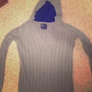 American eagle sweater