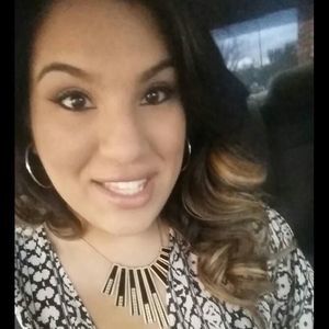 Meet your Posher, Denise