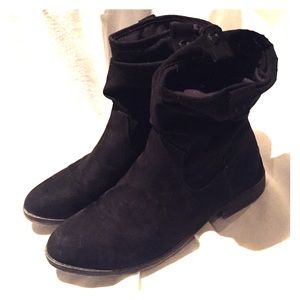 Black Slouchy Merona Scrunch Booties
