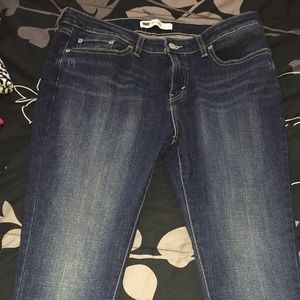 Womens Levi Jeans (never worn)