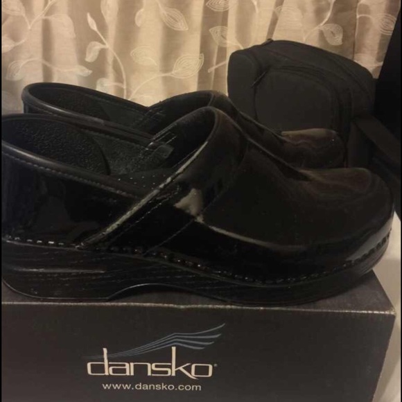 Dansko Black Patent shoes - Picture 2 of 4