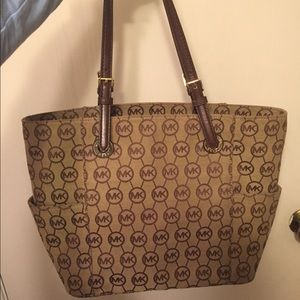 Micheal Kors bag