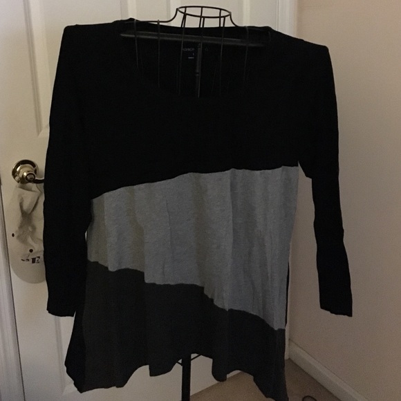 Thin, long sleeve top