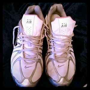 Women's  Size 9.5 Nike Max Air