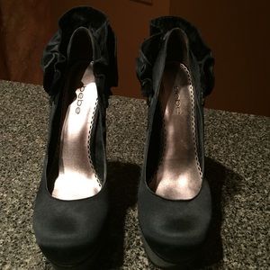 Bebe satin platform heels
